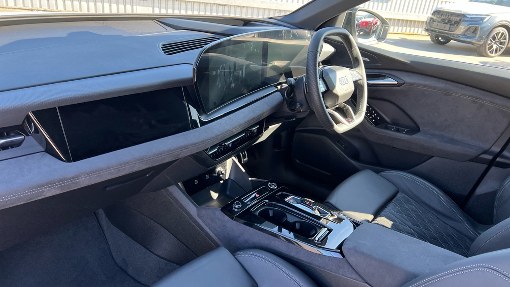 Audi Q6 E-Tron Q6 185Kw 83Kwh Edition 1 KN75XRL White #2