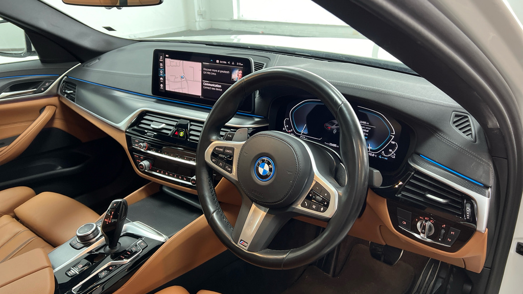 BMW 5 Series 5 Series 530E M Sport White #6