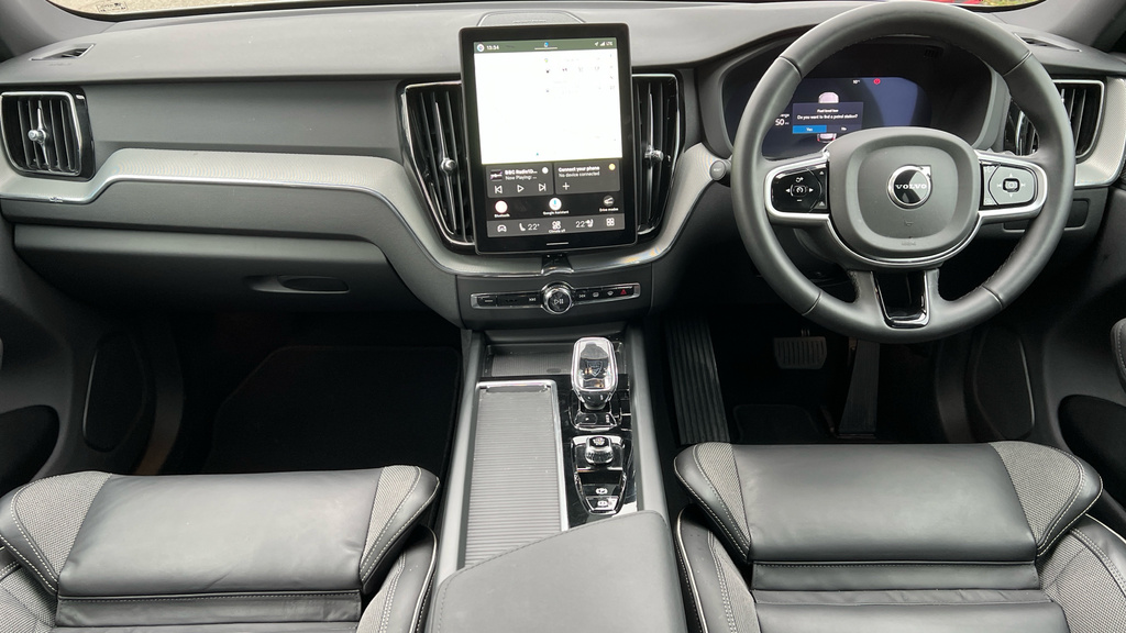 Volvo XC60 Xc60 2.0 B5p Plus Black Edition Awd Geartronic WF75FMV Grey #5