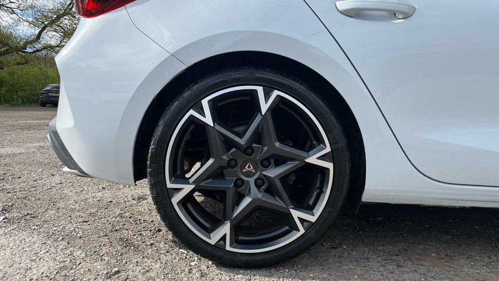 Cupra Leon Leon 1.5 Tsi 150 V2 KY25HNA White #5