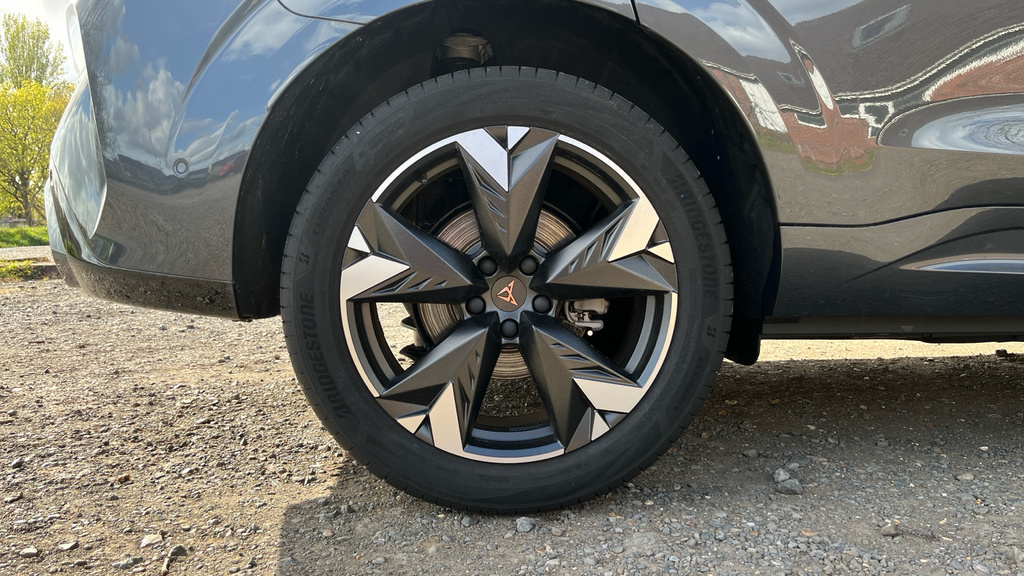Cupra Terramar Terramar 1.5 Etsi 150 V2 Dsg Grey #5