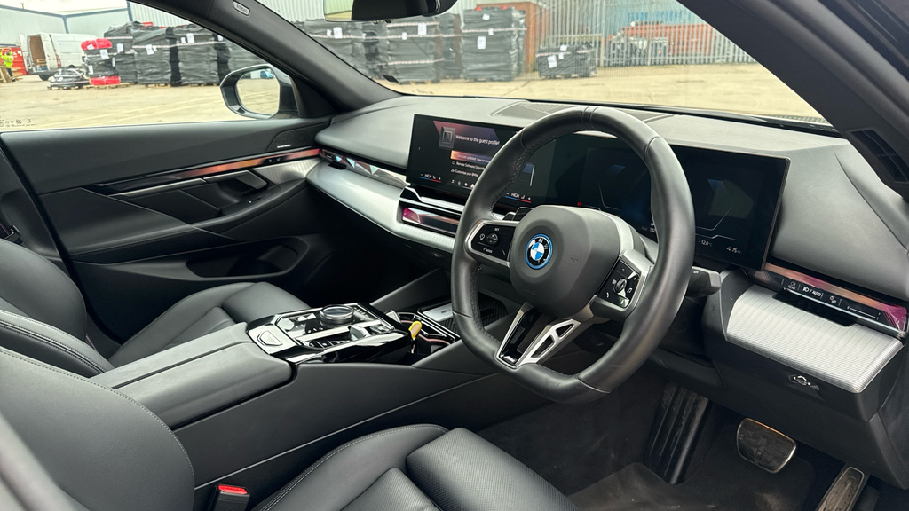 BMW i5 I5 250Kw Edrive40 M Sport Pro 84Kwh Black #6