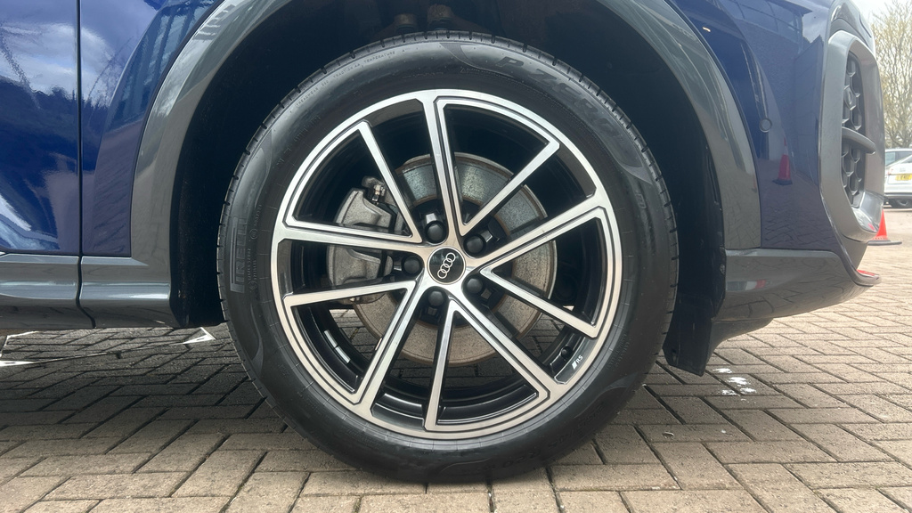 Audi Q5 Q5 2.0 Tdi Quattro Launch Edition S Tronic LY25EUB Blue #5