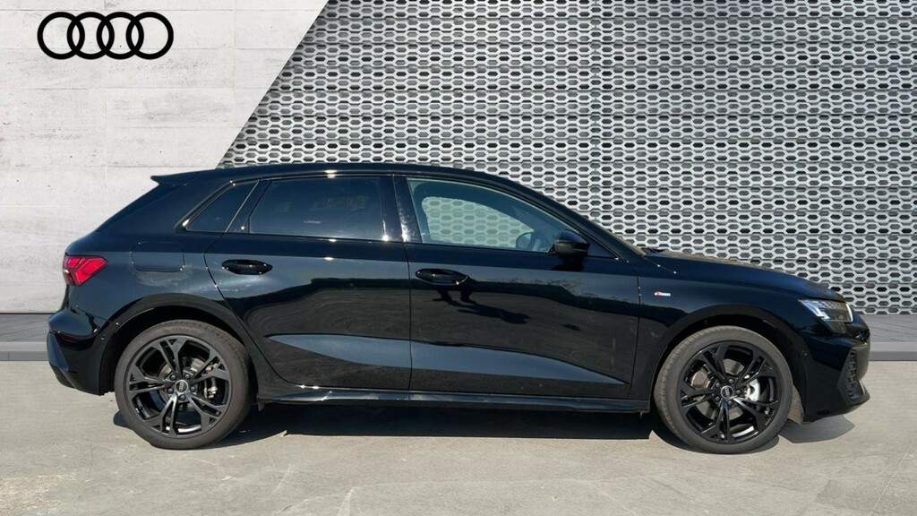 Audi A3 A3 1.5 Tfsi E 204 Black Edition S Tronic LL75EAG Black #4