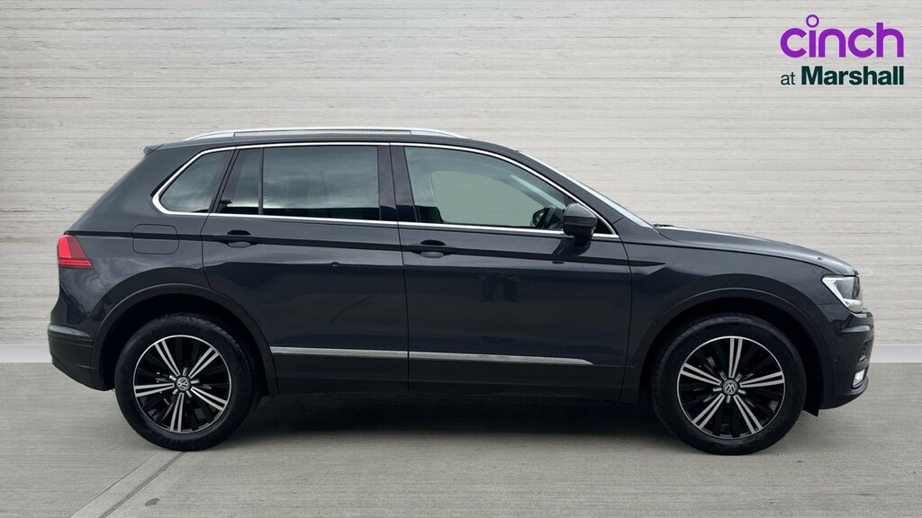 Volkswagen Tiguan Tiguan 2.0 Tdi 150 4Motion Se Nav Dsg DE17KWR Grey #2