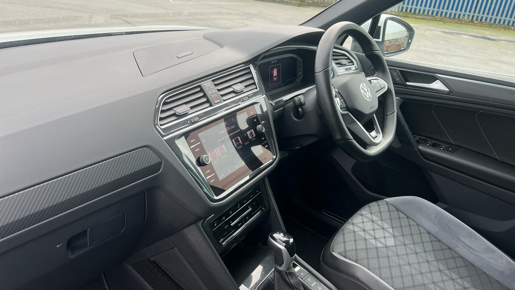 Volkswagen Tiguan Tiguan 1.5 Tsi 150 R-line Dsg HG72YSB White #2
