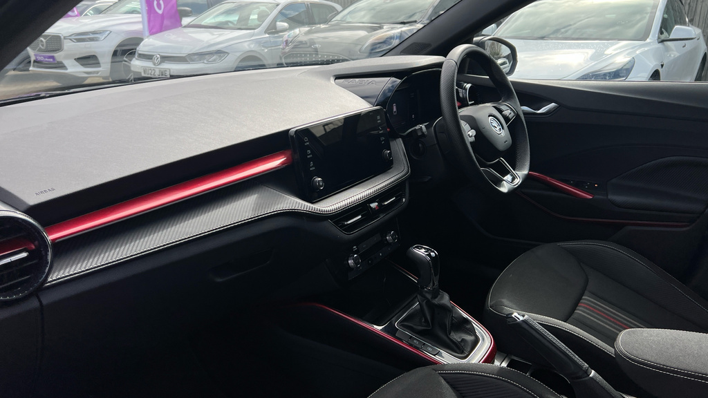 Skoda Fabia Fabia 1.0 Tsi 116 Monte Carlo Dsg RE24OPZ Black #2