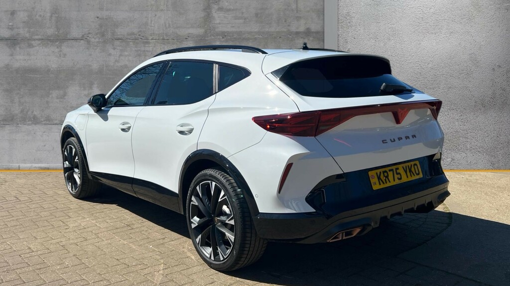 Cupra Formentor Cupra Formentor Estate 1.5 Ehybrid 272 Vz2 Dsg KR75YKO White #3