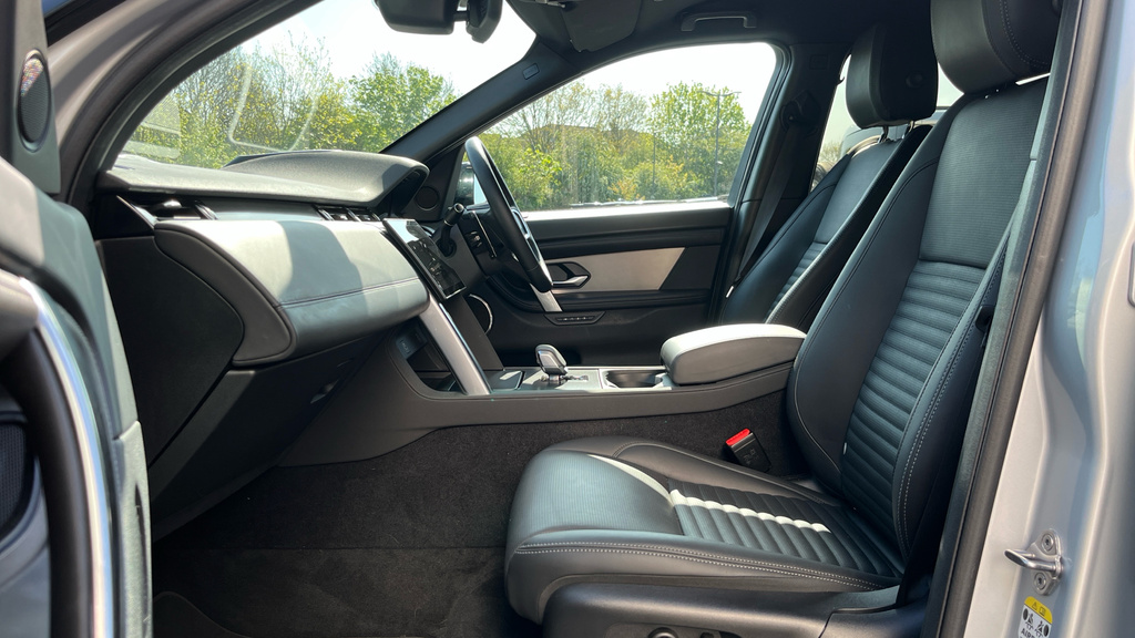 Land Rover Discovery Sport Discovery Sport 2.0 D200 Dynamic Hse 7 S KO74NKM Silver #3