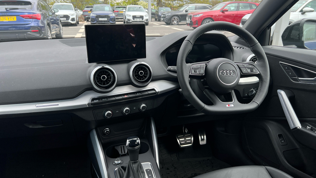 Audi Q2 Audi Q2 Estate 35 Tfsi Black Edition S Tronic WA26ZFZ Blue #2