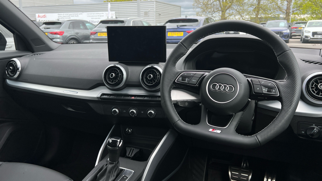 Audi Q2 Audi Q2 Estate 35 Tfsi Black Edition S Tronic WA26ZFZ Blue #6