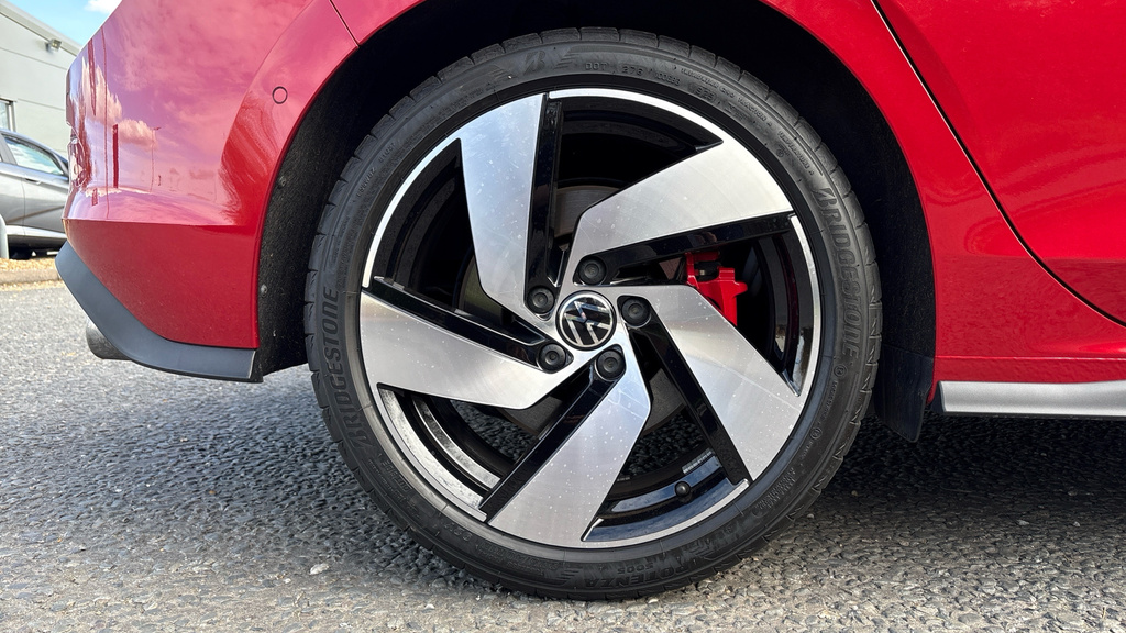 Volkswagen Golf Golf 2.0 Tsi 265 Gti Dsg DE75EHZ Red #5