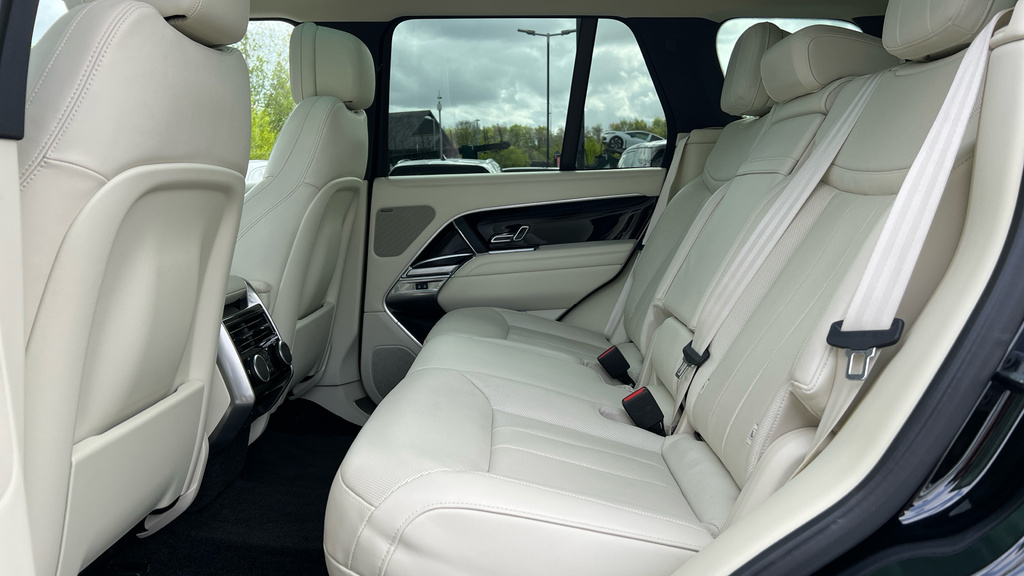 Land Rover Range Rover Range Rover 3.0 P440e Se HV23TEO Black #4