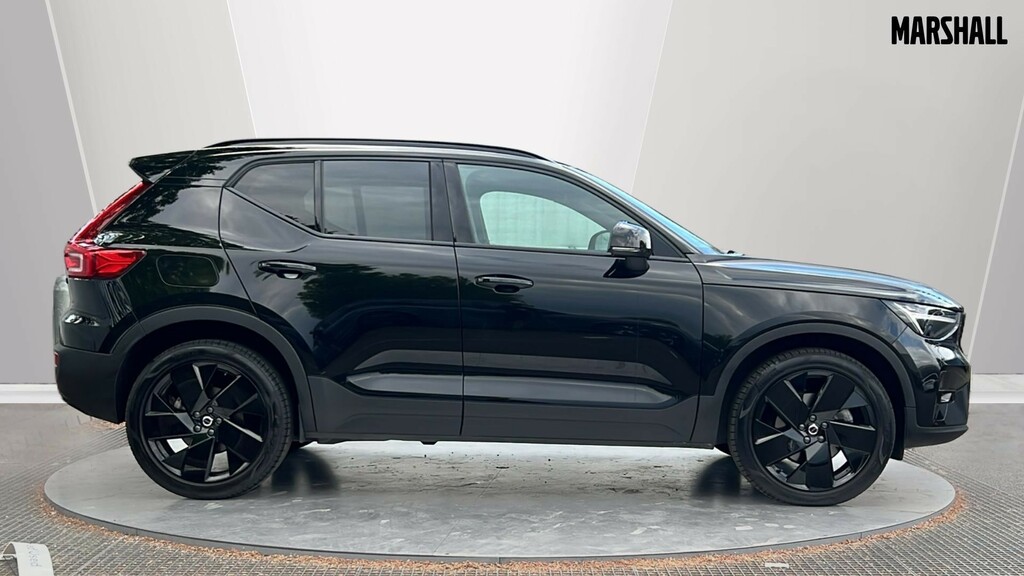 Volvo XC40 Xc40 2.0 B3p Plus Black Edition FL75DVV Black #3