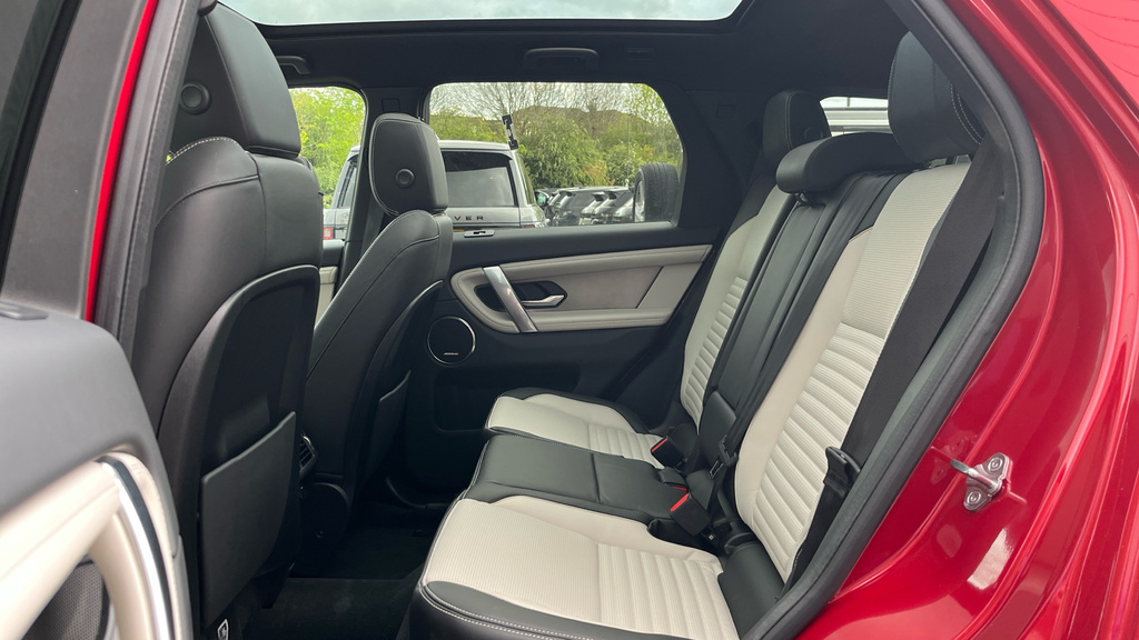 Land Rover Discovery Sport Discovery Sport 2.0 D200 Dynamic Hse 7 S KR74NYV Red #4