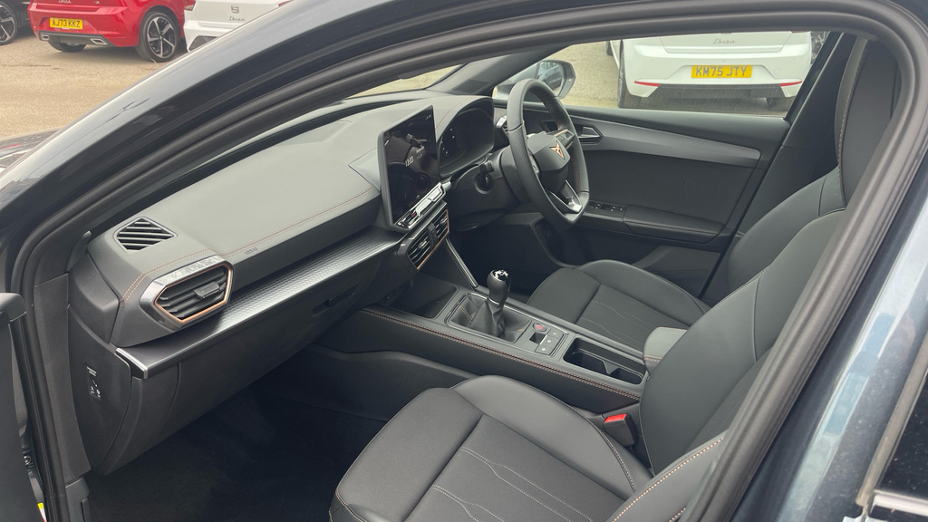 Cupra Leon Leon 1.5 Tsi 150 V1 KY25GYN Grey #2