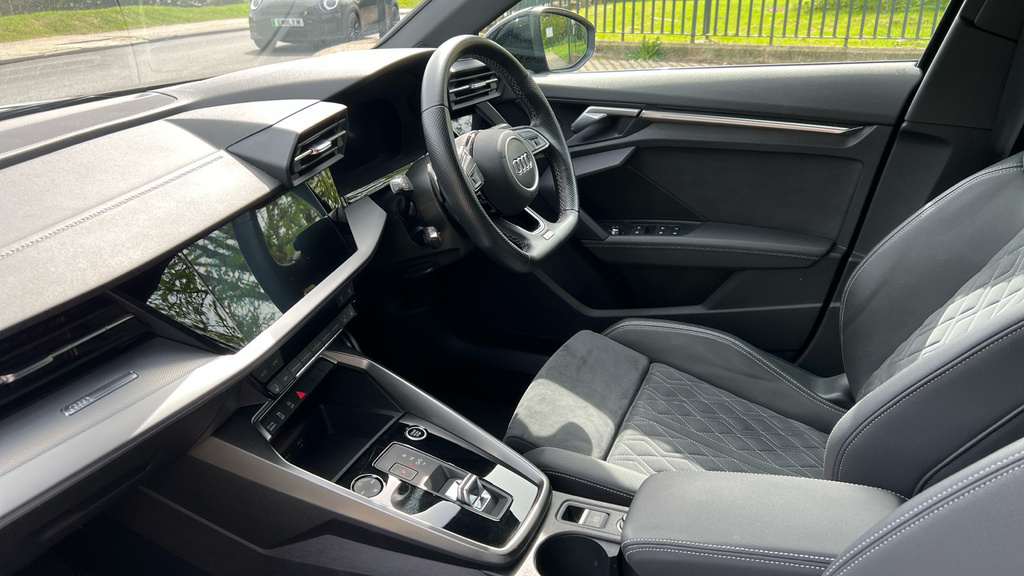Audi A3 A3 35 Tfsi Edition 1 S Tronic LV22FZB Black #2