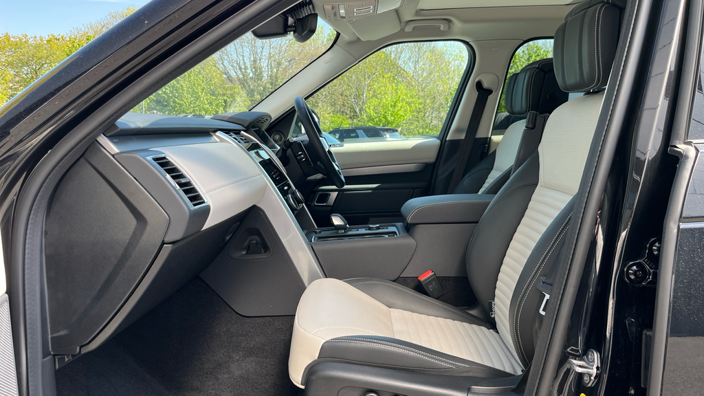 Land Rover Discovery Discovery 3.0 D350 Dynamic Hse KK24JRZ Black #3