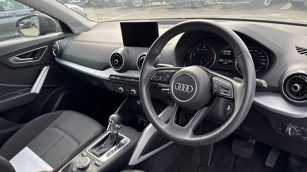 Audi Q2 Q2 30 Tdi Sport S Tronic Grey #6