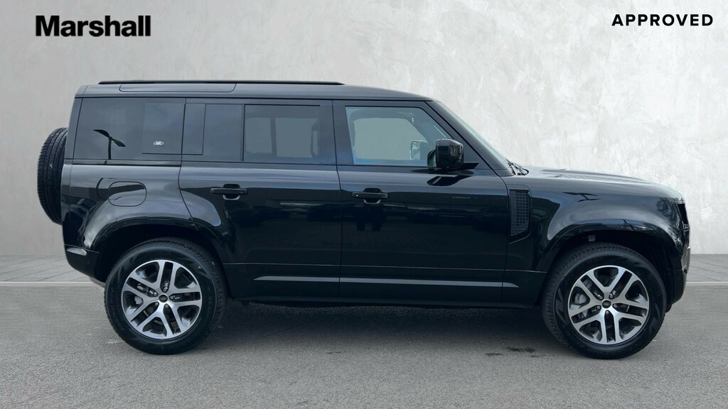 Land Rover Defender 110 Defender 3.0 D300 X-dynamic Se 110 KX24UVN Black #5