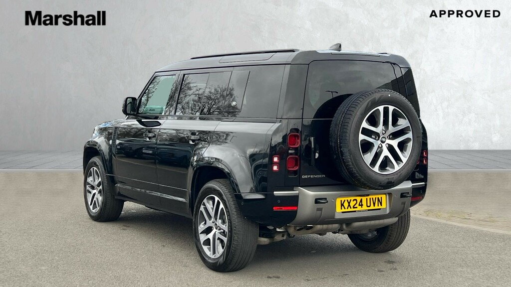 Land Rover Defender 110 Defender 3.0 D300 X-dynamic Se 110 KX24UVN Black #2