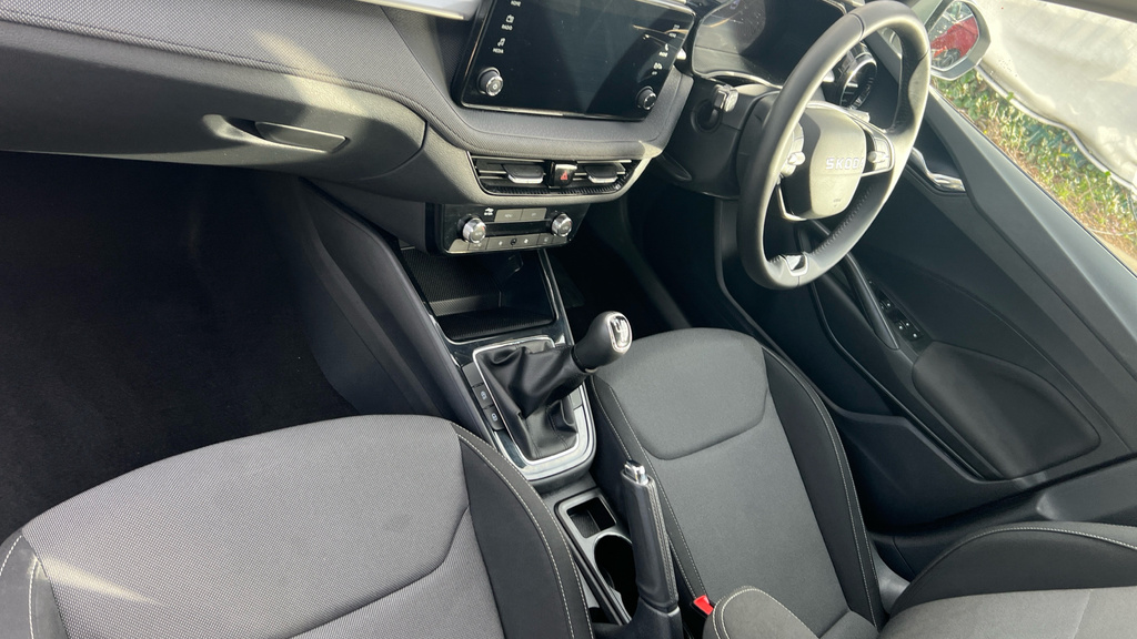 Skoda Fabia Fabia 1.0 Tsi Se Edition GL25LJX Silver #2