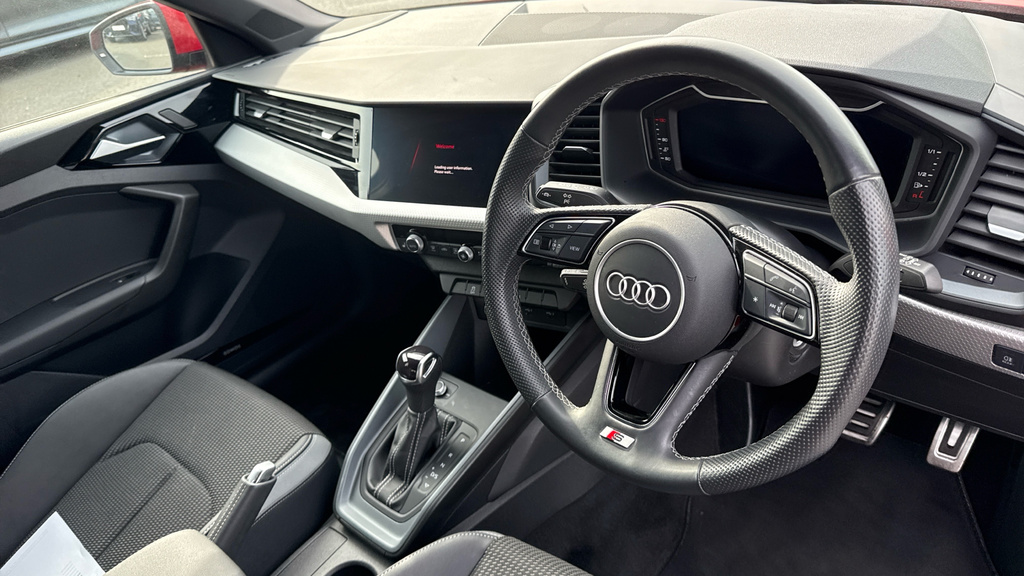 Audi A1 A1 25 Tfsi S Line S Tronic LV73HRU Red #6