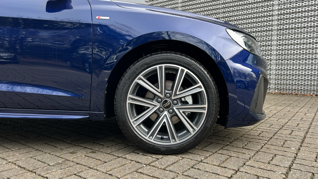 Audi A1 Audi A1 30 Tfsi S Line S Tronic GJ26UGU Blue #5