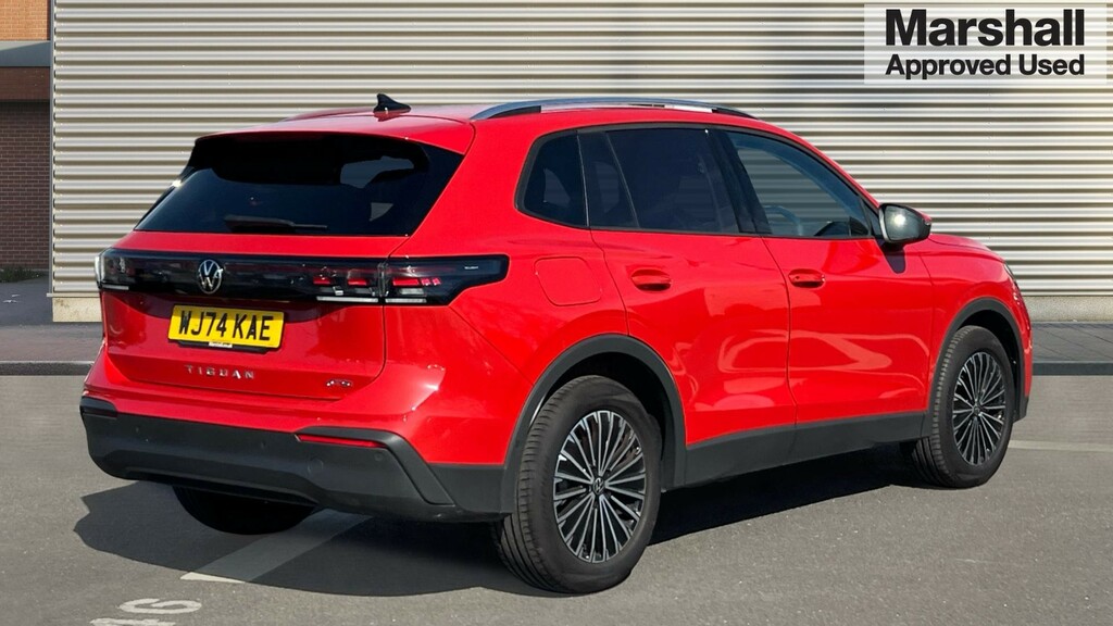 Volkswagen Tiguan Tiguan 1.5 Etsi 150 Match Dsg WJ74KAE Red #3