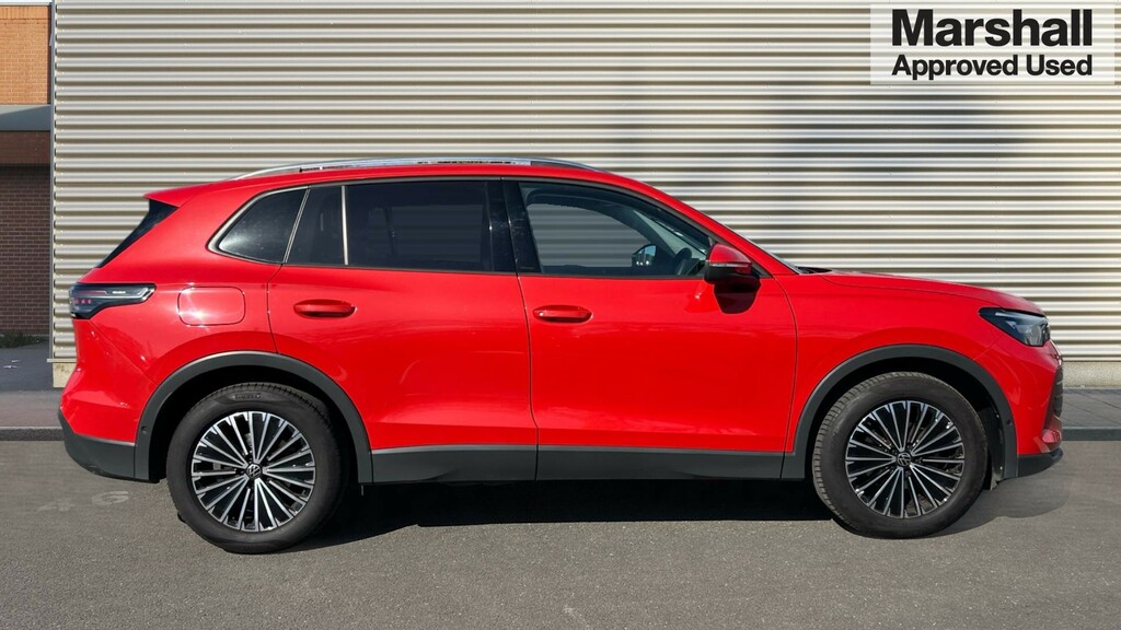 Volkswagen Tiguan Tiguan 1.5 Etsi 150 Match Dsg WJ74KAE Red #2