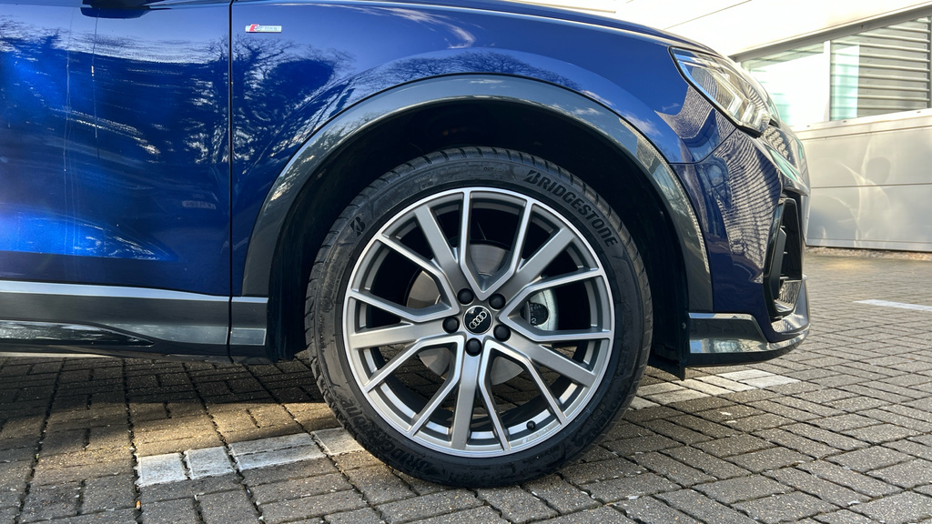 Audi Q3 Q3 35 Tfsi Black Edition S Tronic 20 Alloy LM75FWD Blue #5