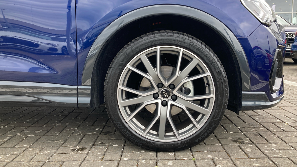 Audi Q3 Q3 35 Tfsi Black Edition S Tronic 20 Alloy Blue #5