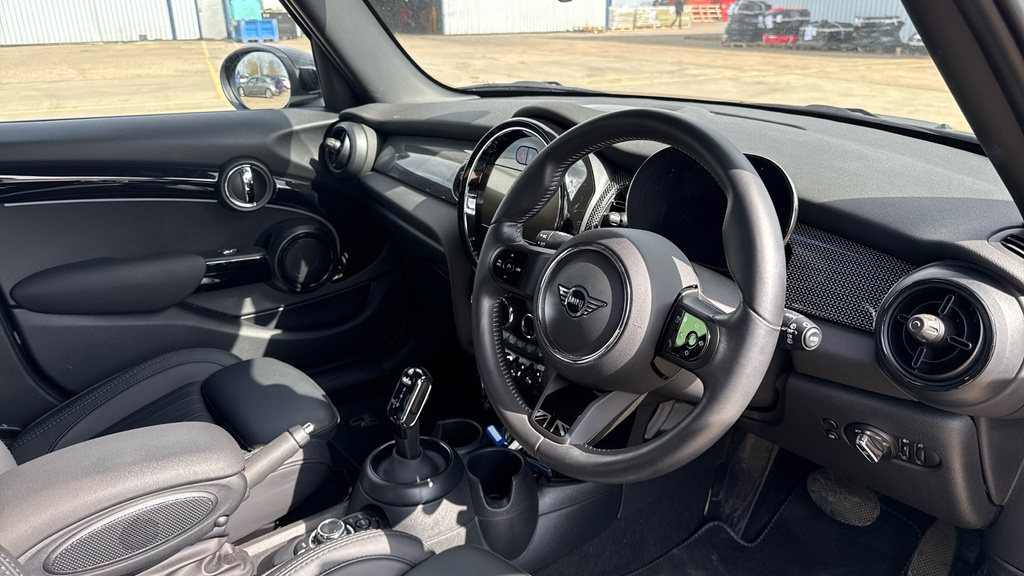 Mini Hatch Hatchback 1.5 Cooper Exclusive Premium FX24NTF Black #6