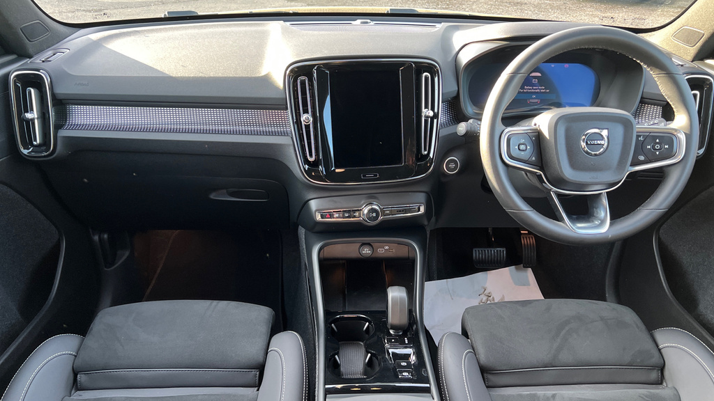 Volvo XC40 Xc40 2.0 B4p Plus Black Edition PX25XFG Black #5