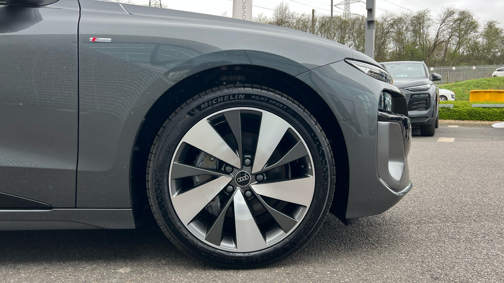 Audi A6 Avant A6 270Kw Performance 100Kwh S Line KM75NPV Grey #5