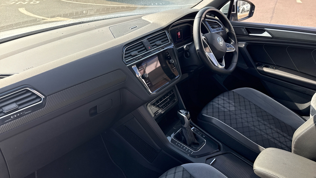 Volkswagen Tiguan Tiguan 2.0 Tdi R-line Dsg FY73CWL Silver #2