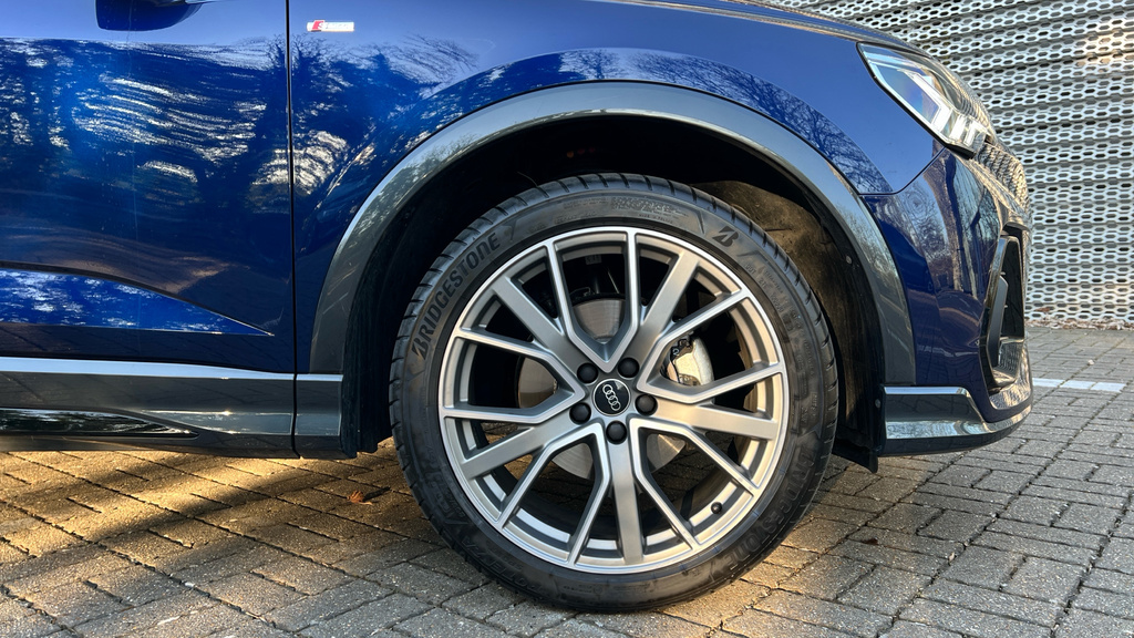 Audi Q3 Q3 35 Tfsi Black Edition S Tronic 20 Alloy LM75MRY Blue #5