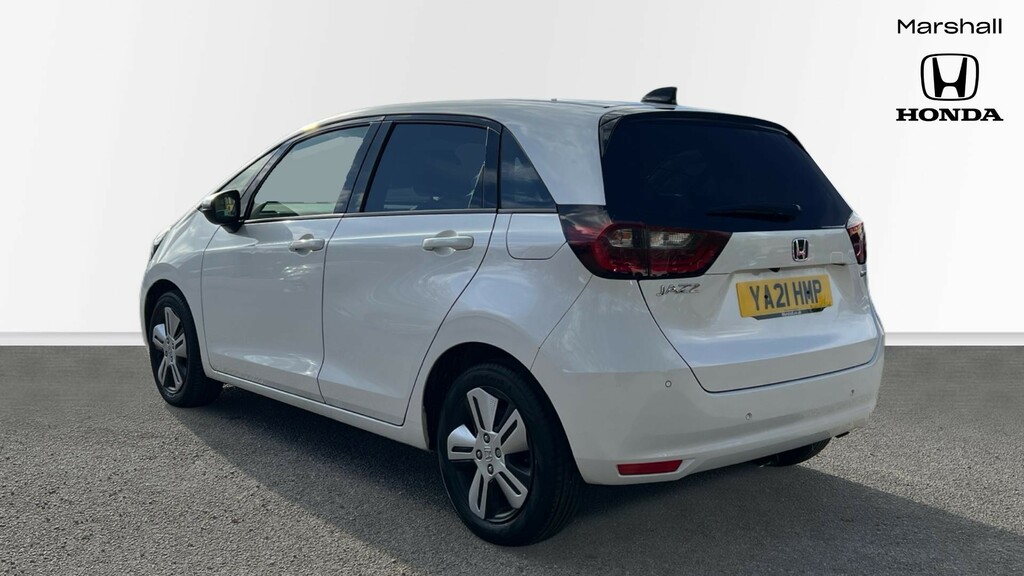 Honda Jazz Jazz 1.5 I-mmd Hybrid Ex Ecvt YA21HMP White #3