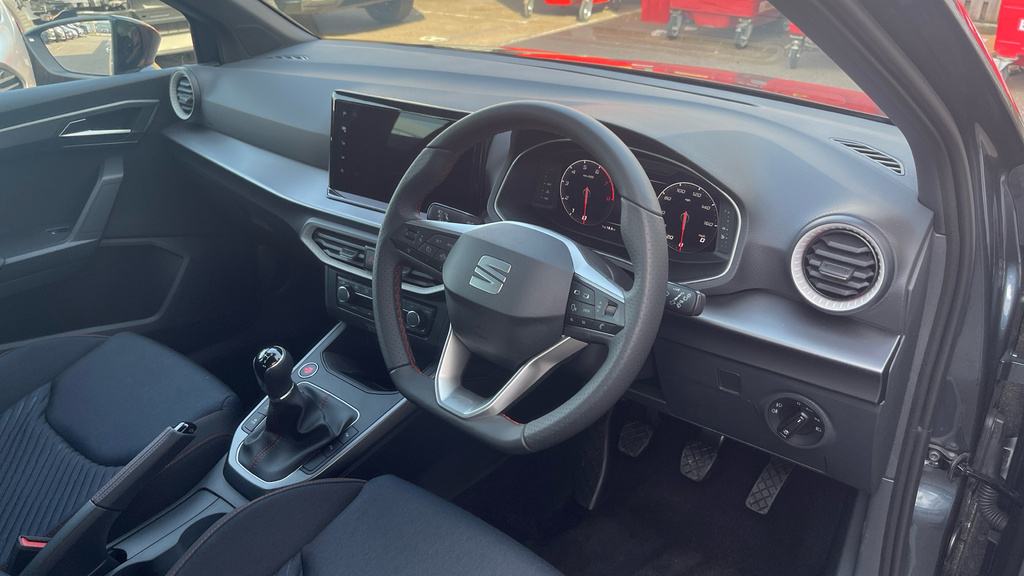 Seat Arona Arona 1.0 Tsi 115 Fr Black Edition KW75SZE Grey #2
