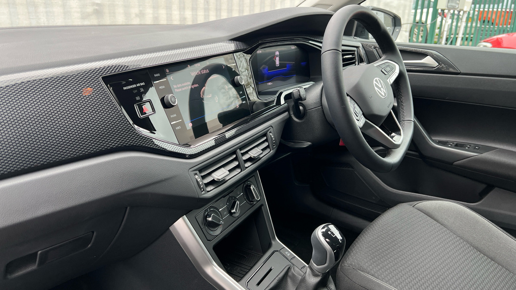 Volkswagen Polo Polo 1.0 Tsi Match KY75PGX Black #2
