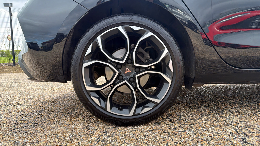 Cupra Leon Leon 1.5 Tsi 150 V1 KY75EVR Black #5
