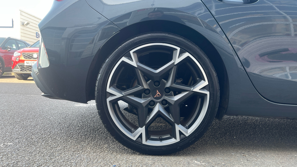 Cupra Leon Leon 1.5 Tsi 150 V2 KS25PZY Grey #5