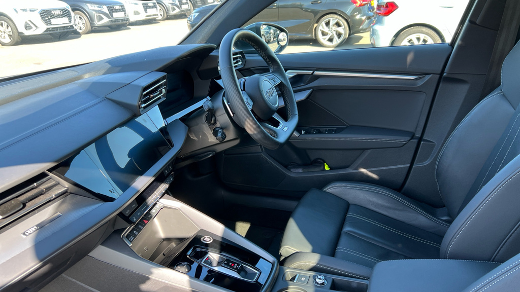 Audi A3 A3 35 Tfsi S Line S Tronic LX74SFV Grey #2