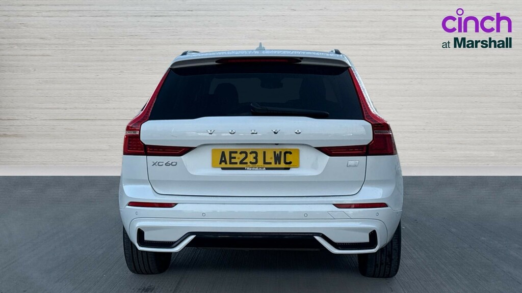 Volvo XC60 Xc60 2.0 T6 350 Rc Phev Plus Dark Awd Geartr AE23LWC White #4