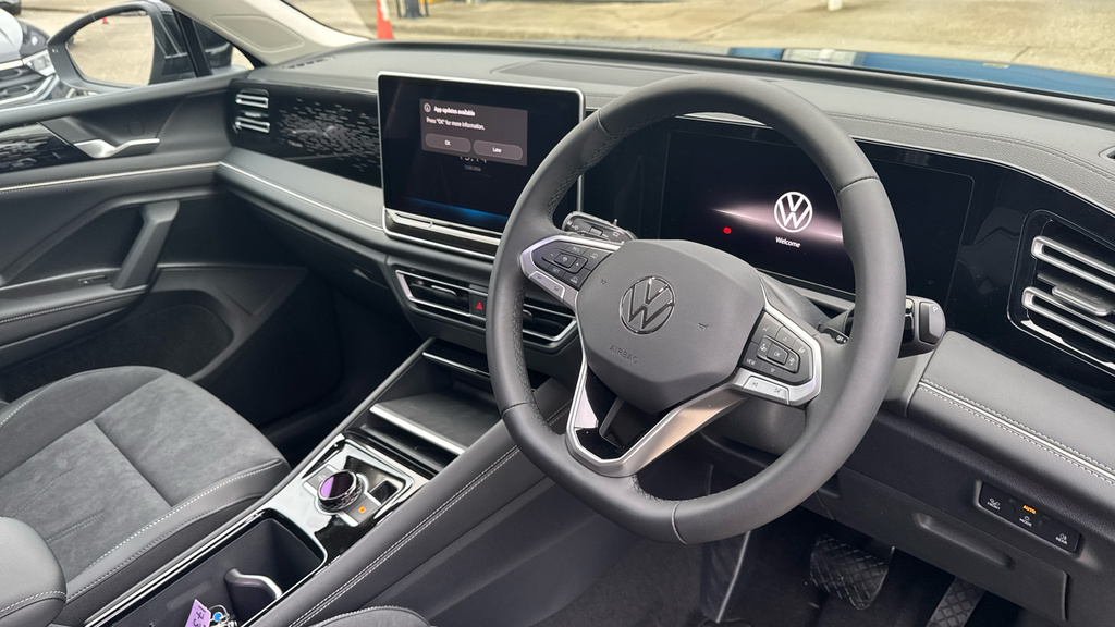 Volkswagen Tiguan Tiguan Elegance 1.5 Tsi Ehybrid 204 Ps 6-Speed Dsg Black #6