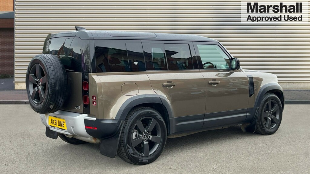 Land Rover Defender 110 Defender 3.0 D250 Hse 110 AK21UNE Brown #3
