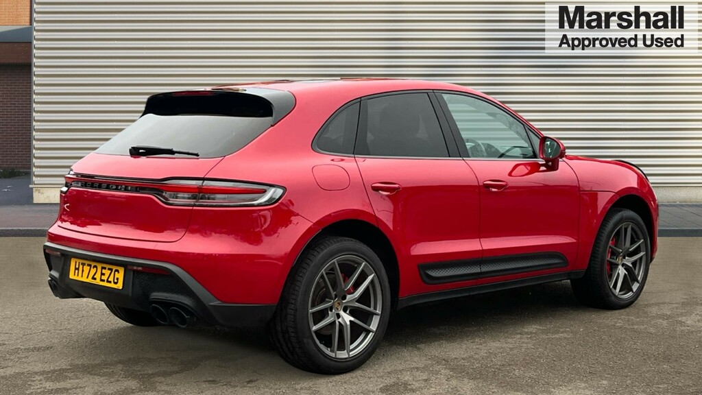 Porsche Macan Macan Estate S Pdk HT72EZG Red #3