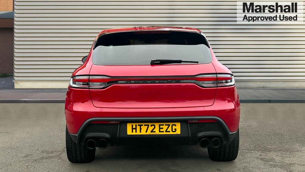 Porsche Macan Macan Estate S Pdk HT72EZG Red #4