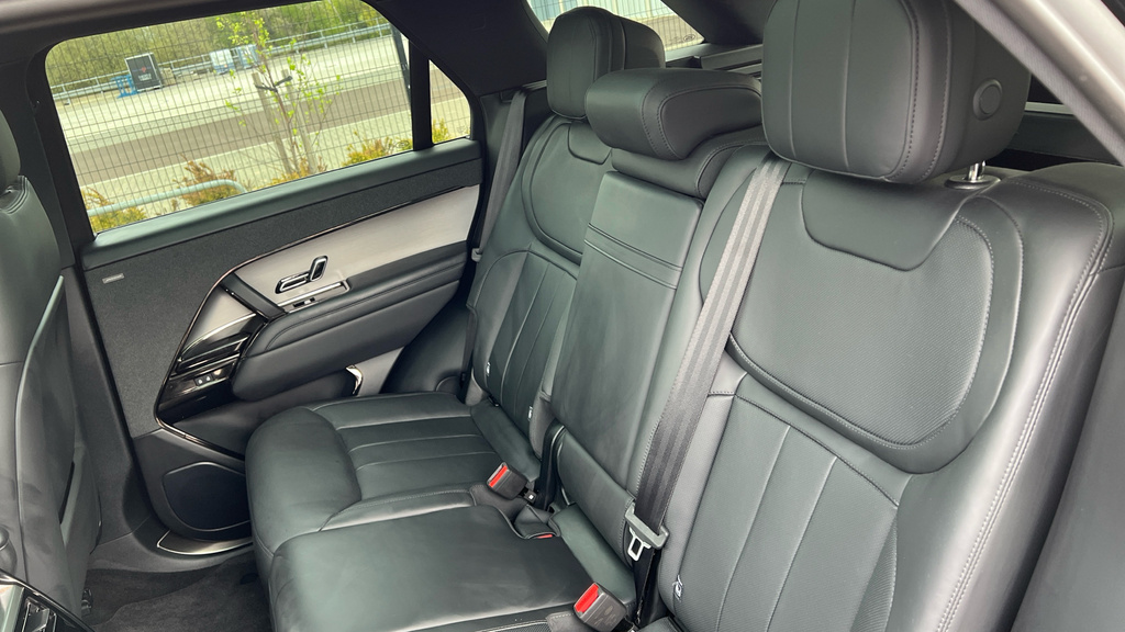 Land Rover Range Rover Sport Range Rover Sport 3.0 P440e Dynamic Se BA73YZO Black #4