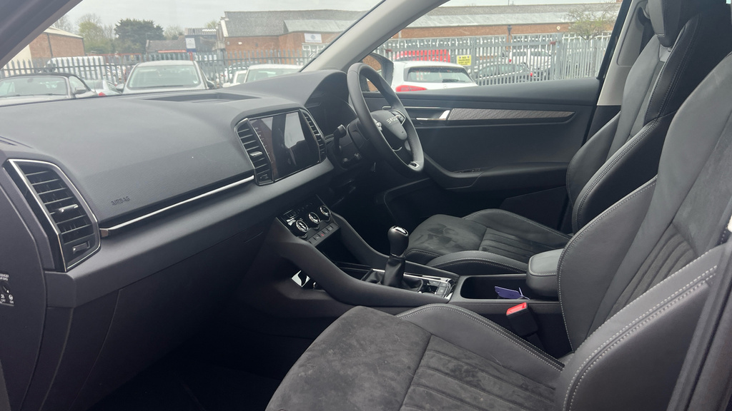 Skoda Karoq Karoq 1.5 Tsi Se L Edition EN25CXM Black #2